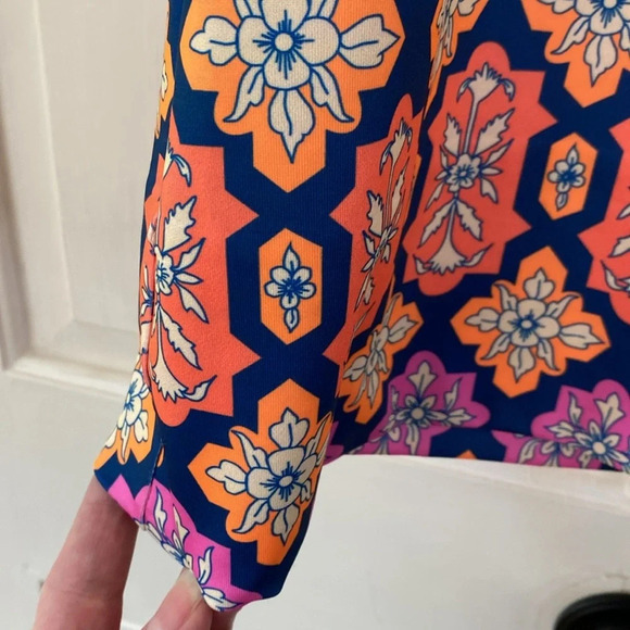 Gretchen‎ Scott Split Neck Dress Haveli New Size XS Navy Orange Pink Printed - Picture 4 of 10